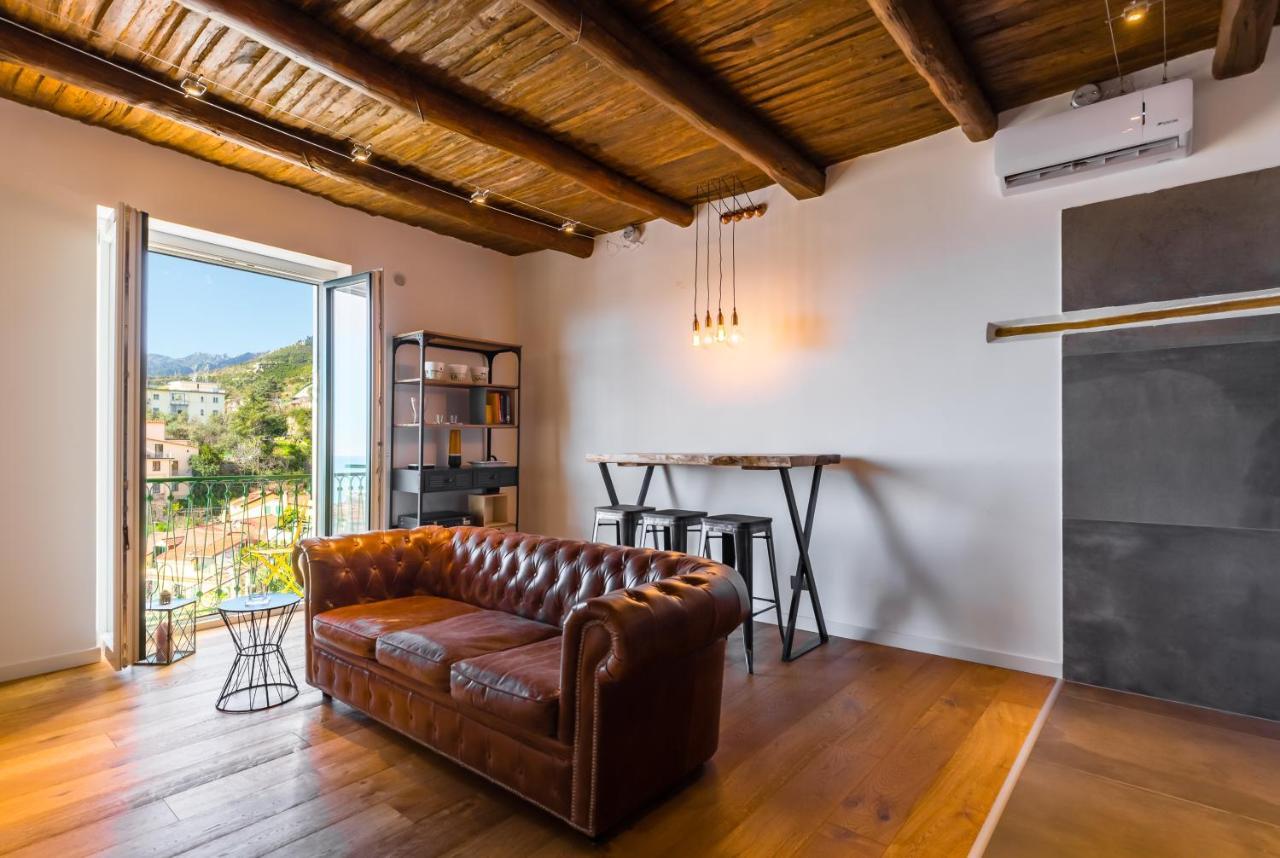 Starhost - Minerva Suite Salerno Luaran gambar