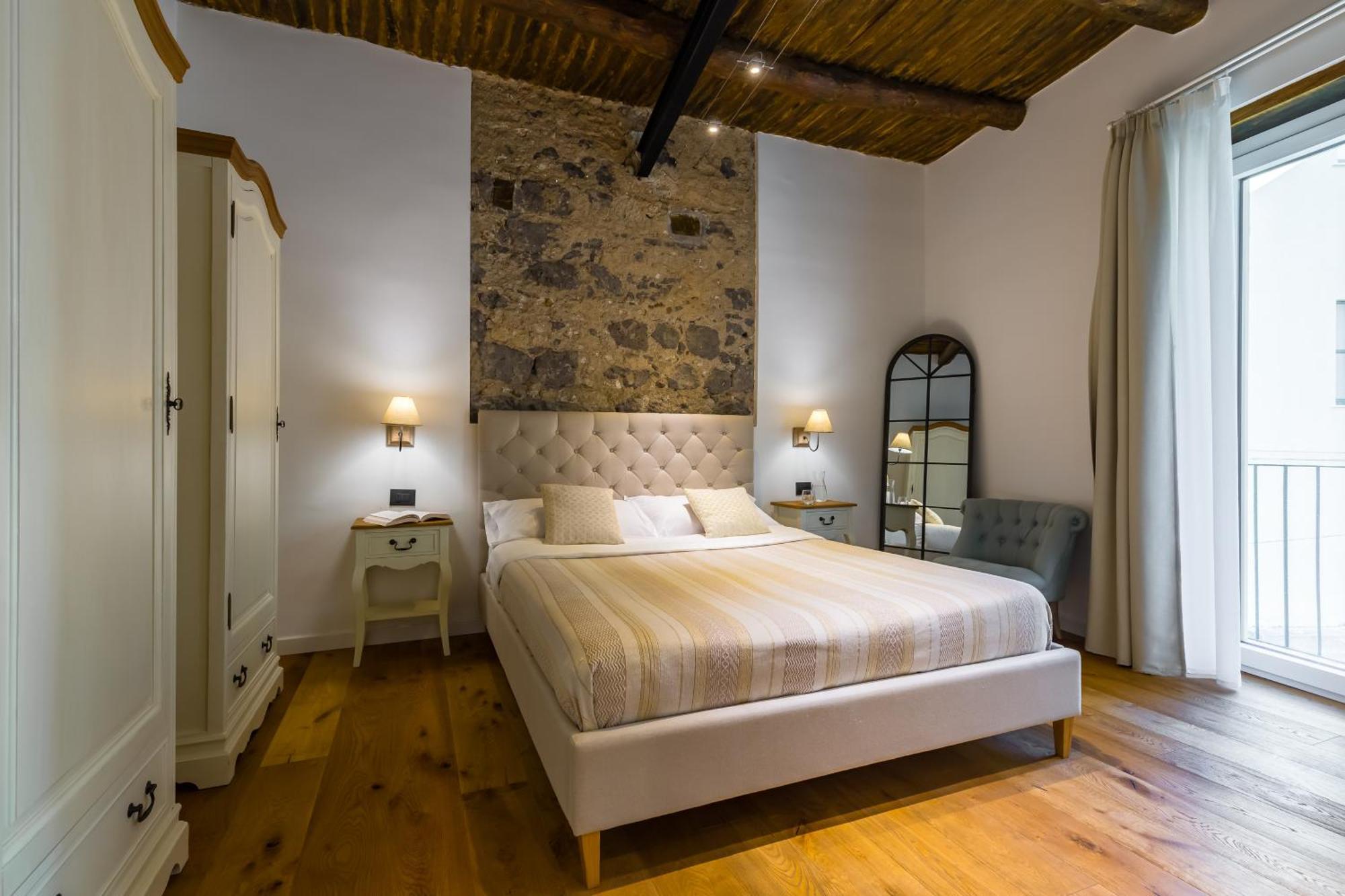 Starhost - Minerva Suite Salerno Luaran gambar