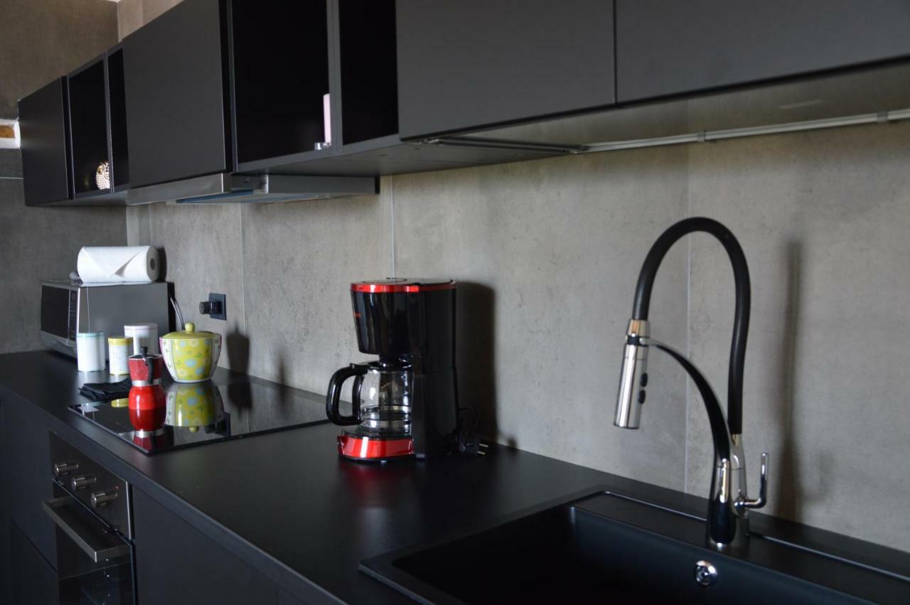 Starhost - Minerva Suite Salerno Luaran gambar