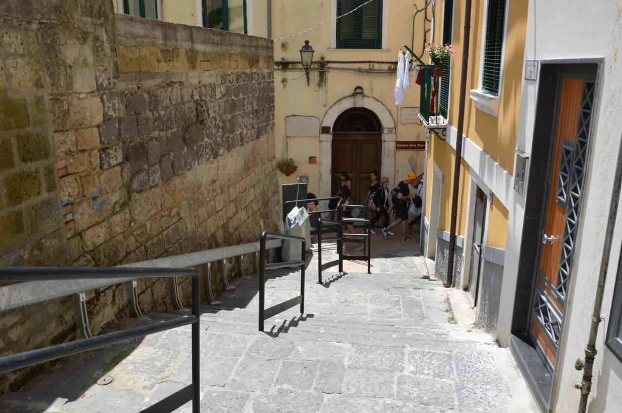 Starhost - Minerva Suite Salerno Luaran gambar